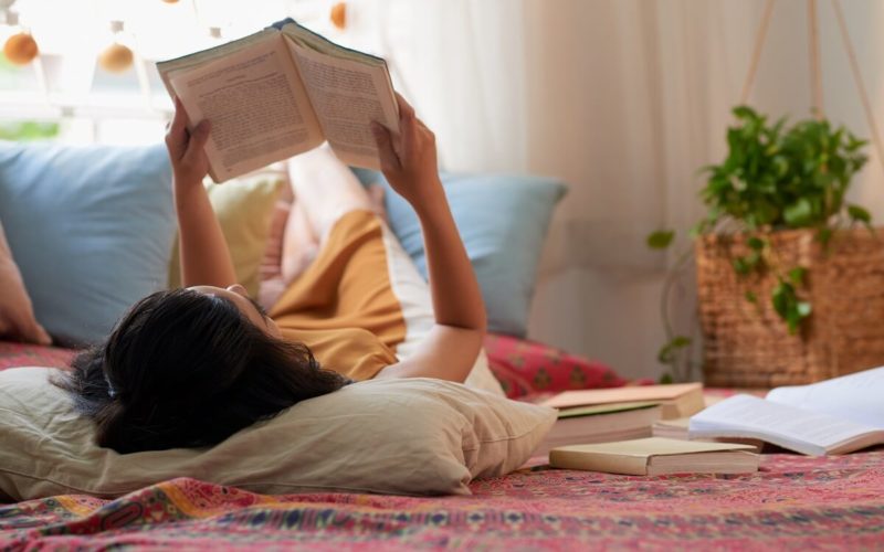 Διάβασμα πριν τον ύπνο: Τρόποι για χαλάρωση πριν τον ύπνο